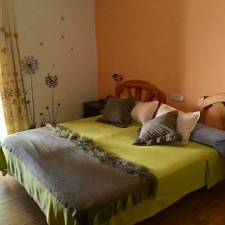 Casa Tere Apartment Сигуенца Екстериор снимка