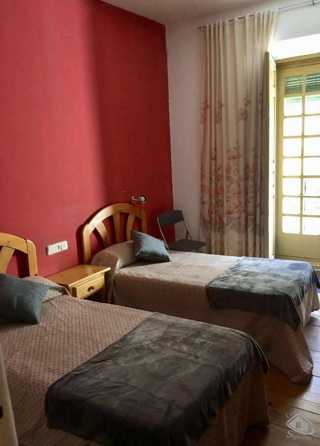 Casa Tere Apartment Сигуенца Екстериор снимка