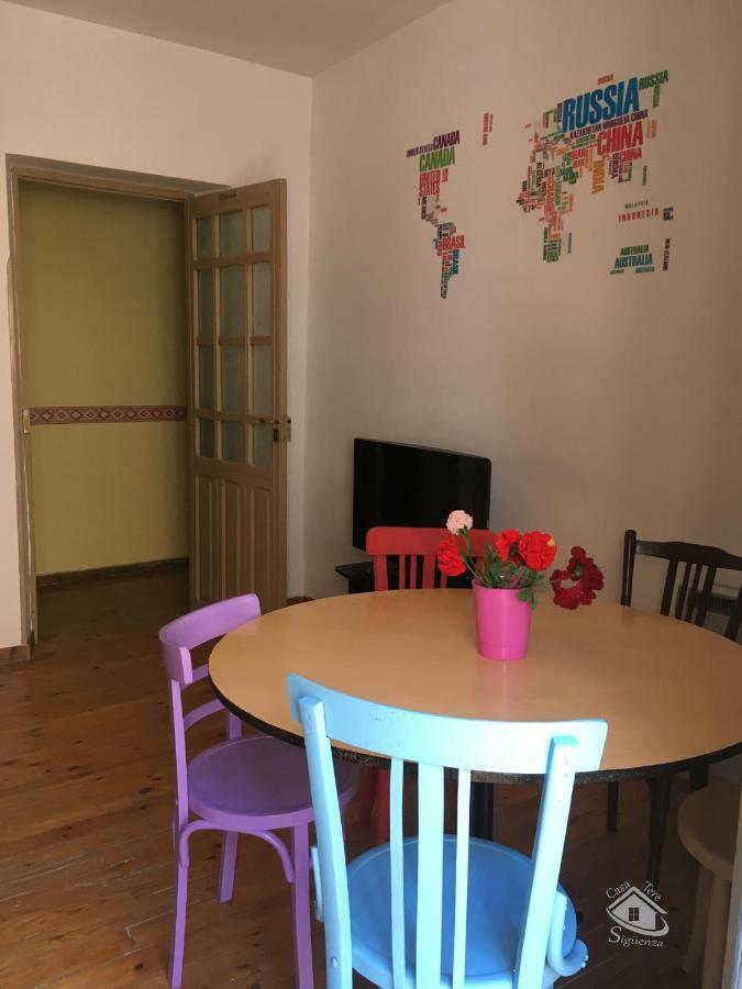 Casa Tere Apartment Сигуенца Екстериор снимка